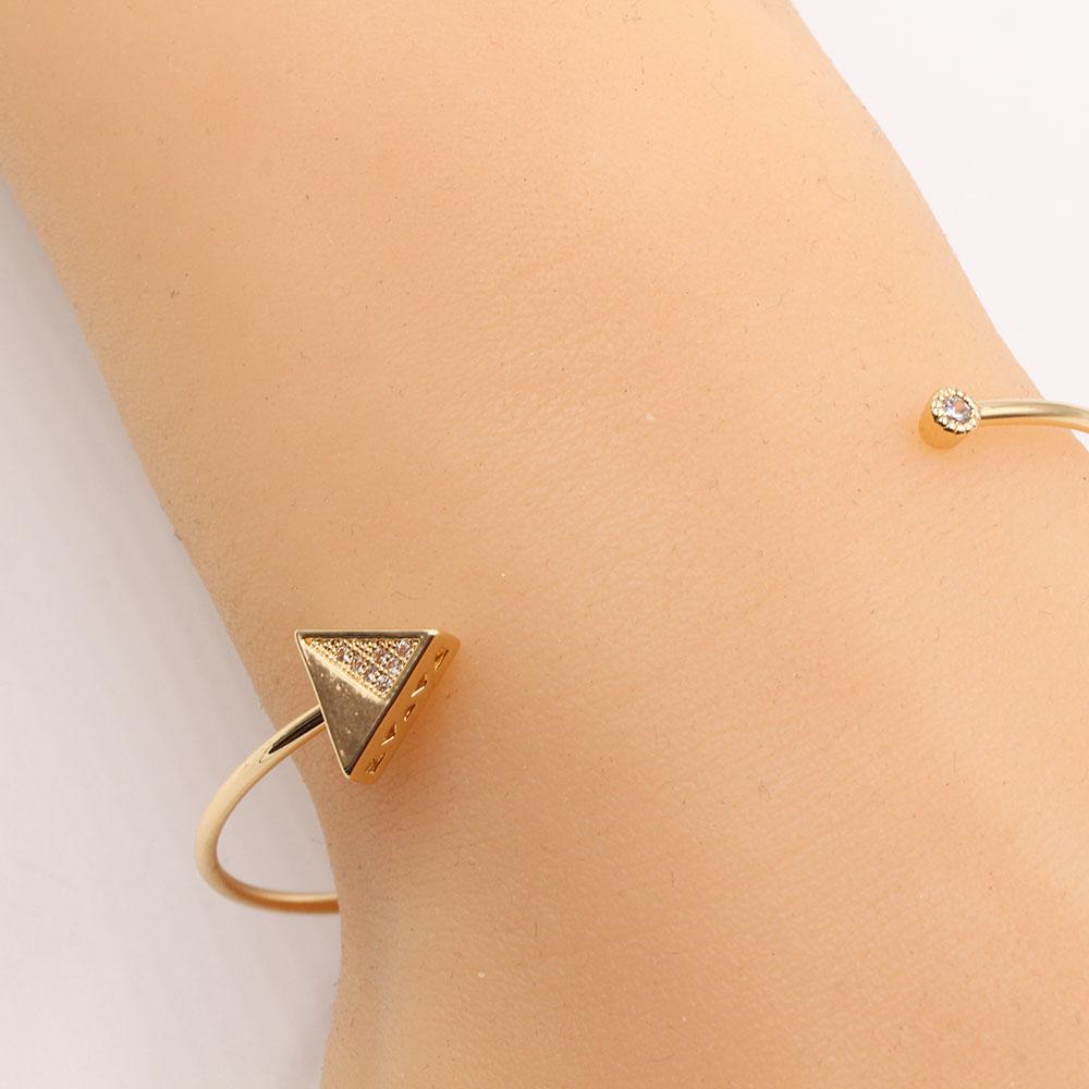 اسواره بانقل جيس GUESS اسواره متوفر 2 لون