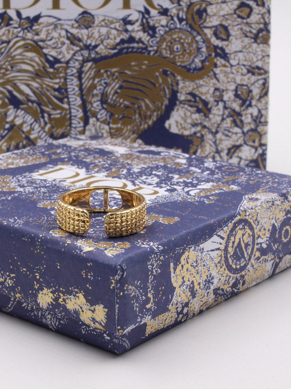 خاتم ديور سي دي ذهبي خواتم dior