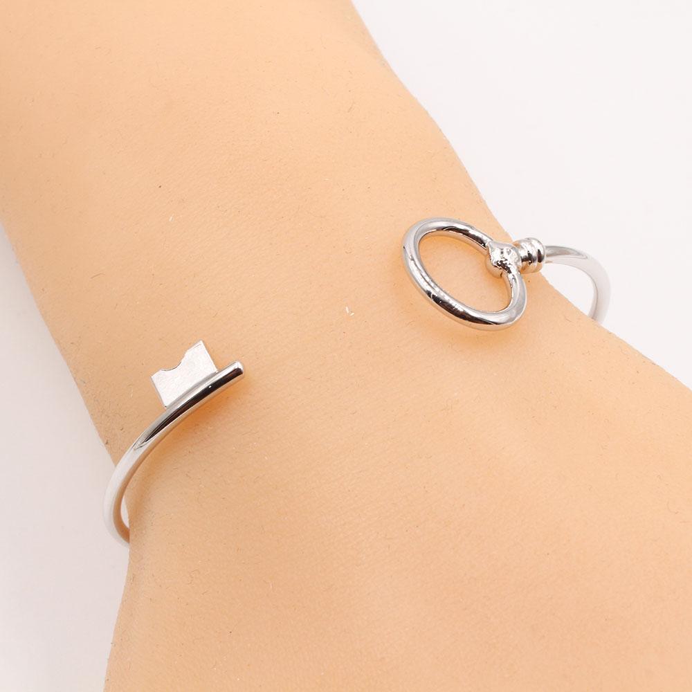 اسواره بانقل تيفاني اسواره tiffany