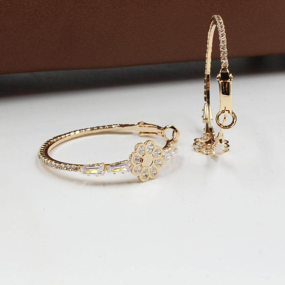 حلق مدور زركون فلاور حلق متوفر 2 لون