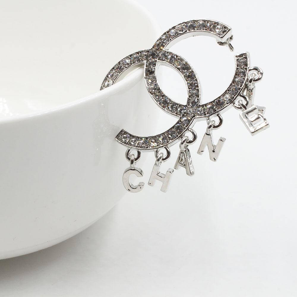 بروش شانيل LOVE بروش chanel