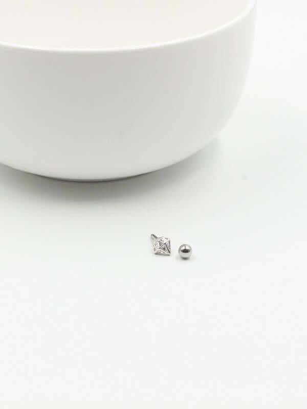 بيرسنق جوهره للشفايف بيرسنق متوفر 2 لون