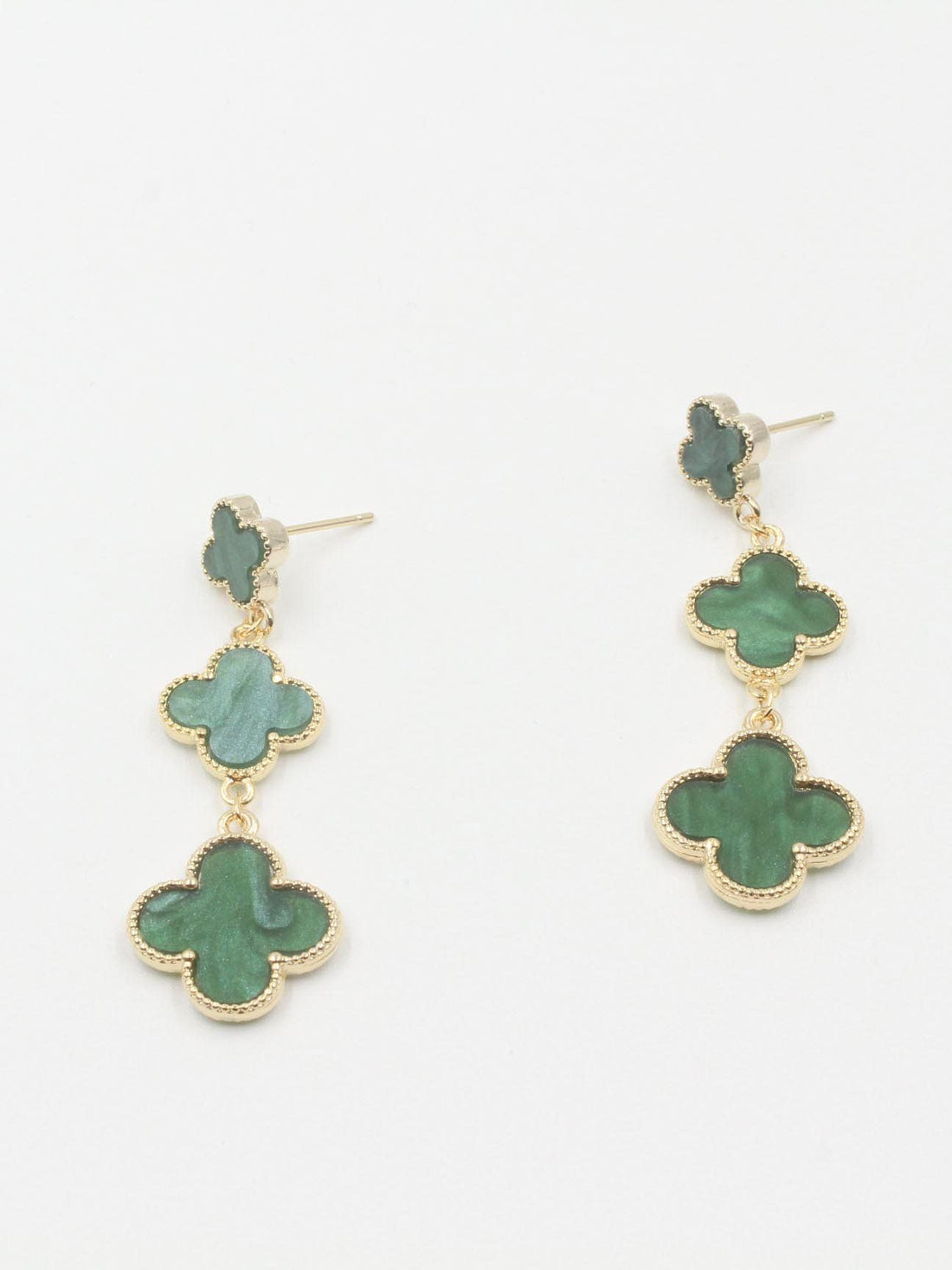 حلق فان كليف ثلاثة وردات حلق van cleef اخضر