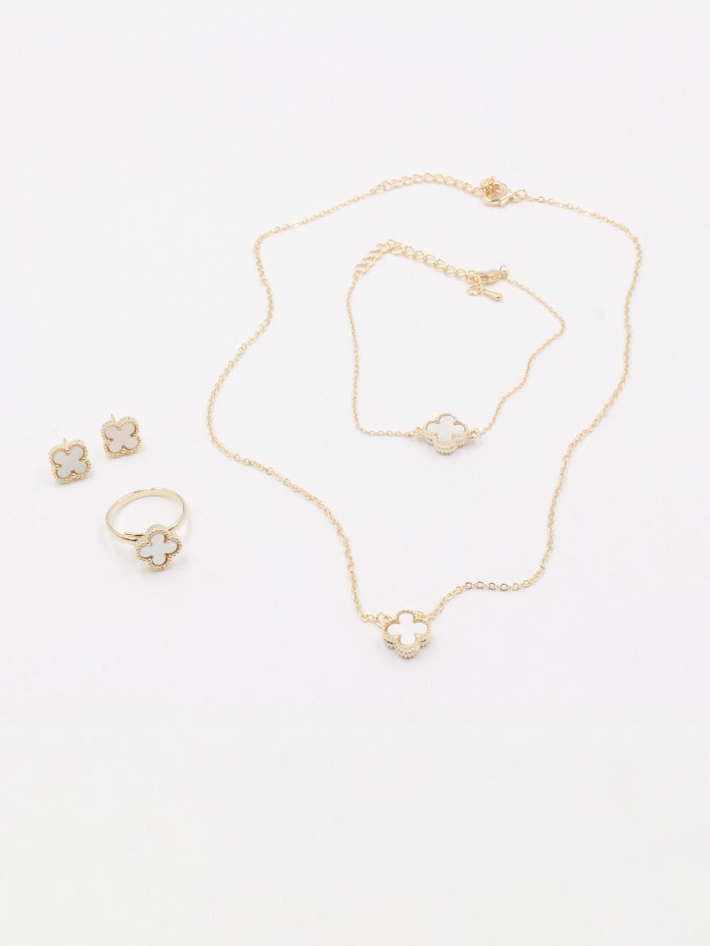 طقم فان كليف الجديد صدف بناتي طقم van cleef ابيض