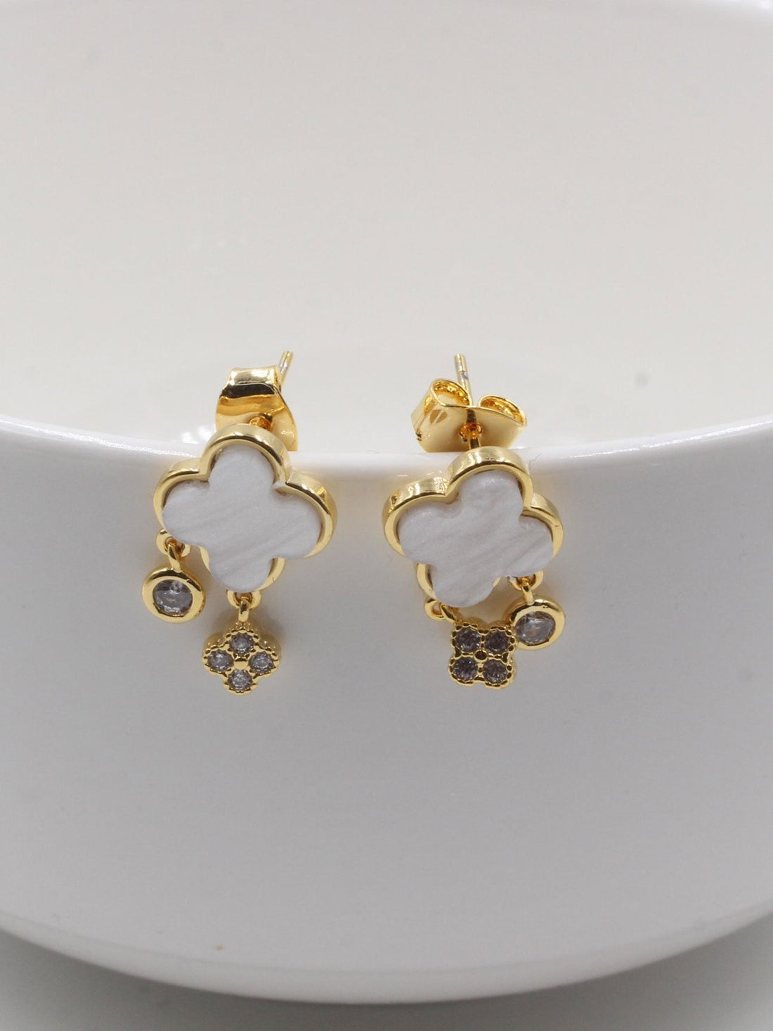 حلق فان كليف فلاورز حلق van cleef ابيض ذهبي