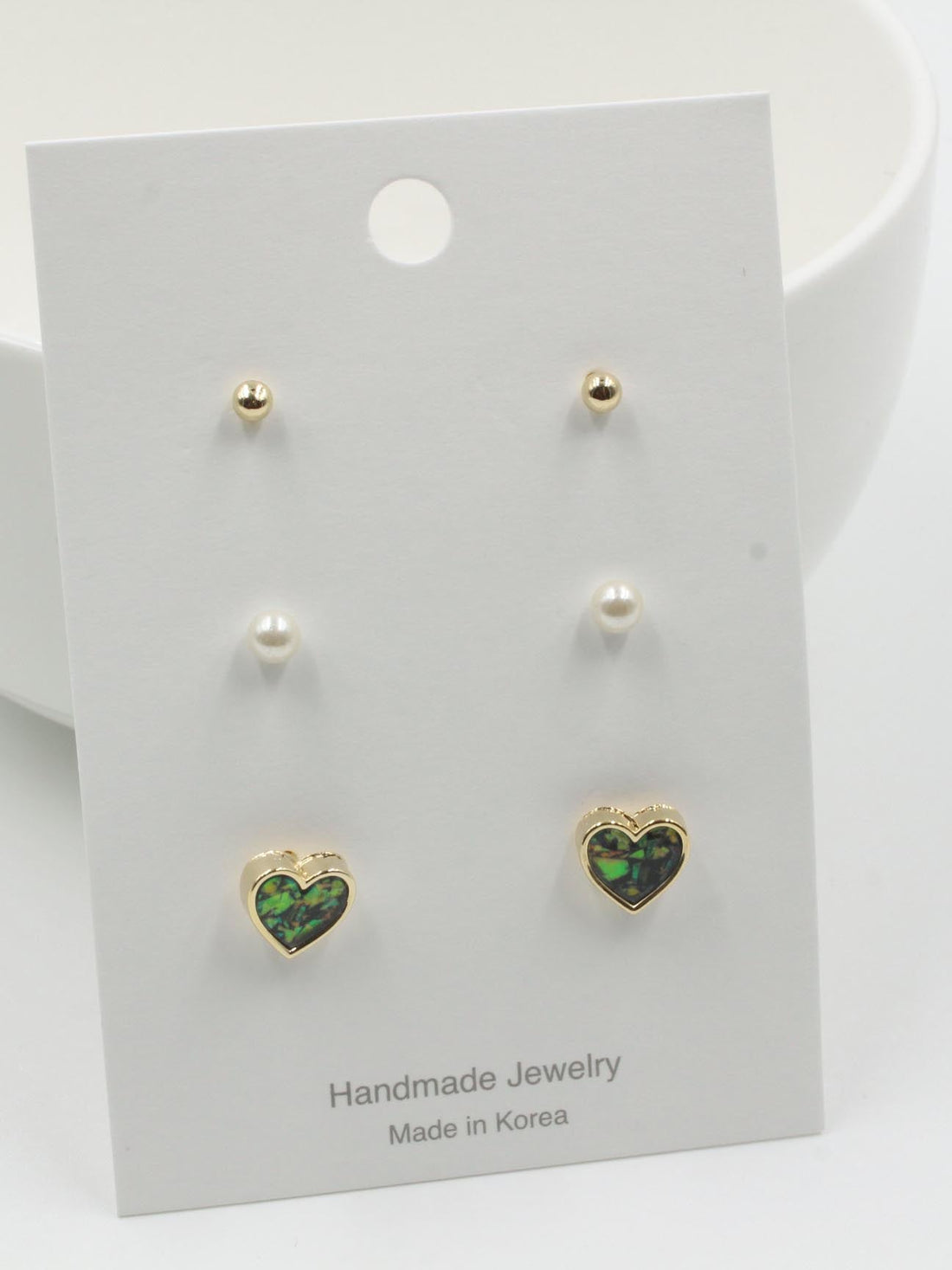 حلق صدف قلب 3 ازواج حلق متوفر 8 لون اسود ذهبي