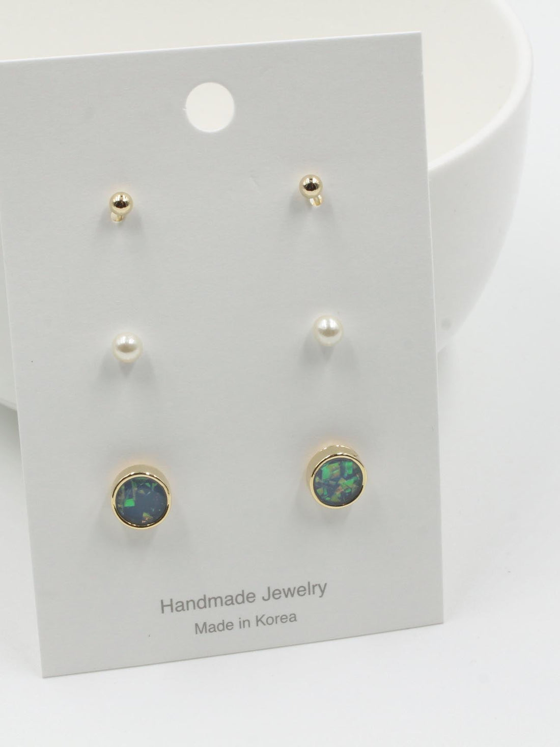 حلق صدف مدور 3 ازواج حلق متوفر 8 لون ازرق ذهبي