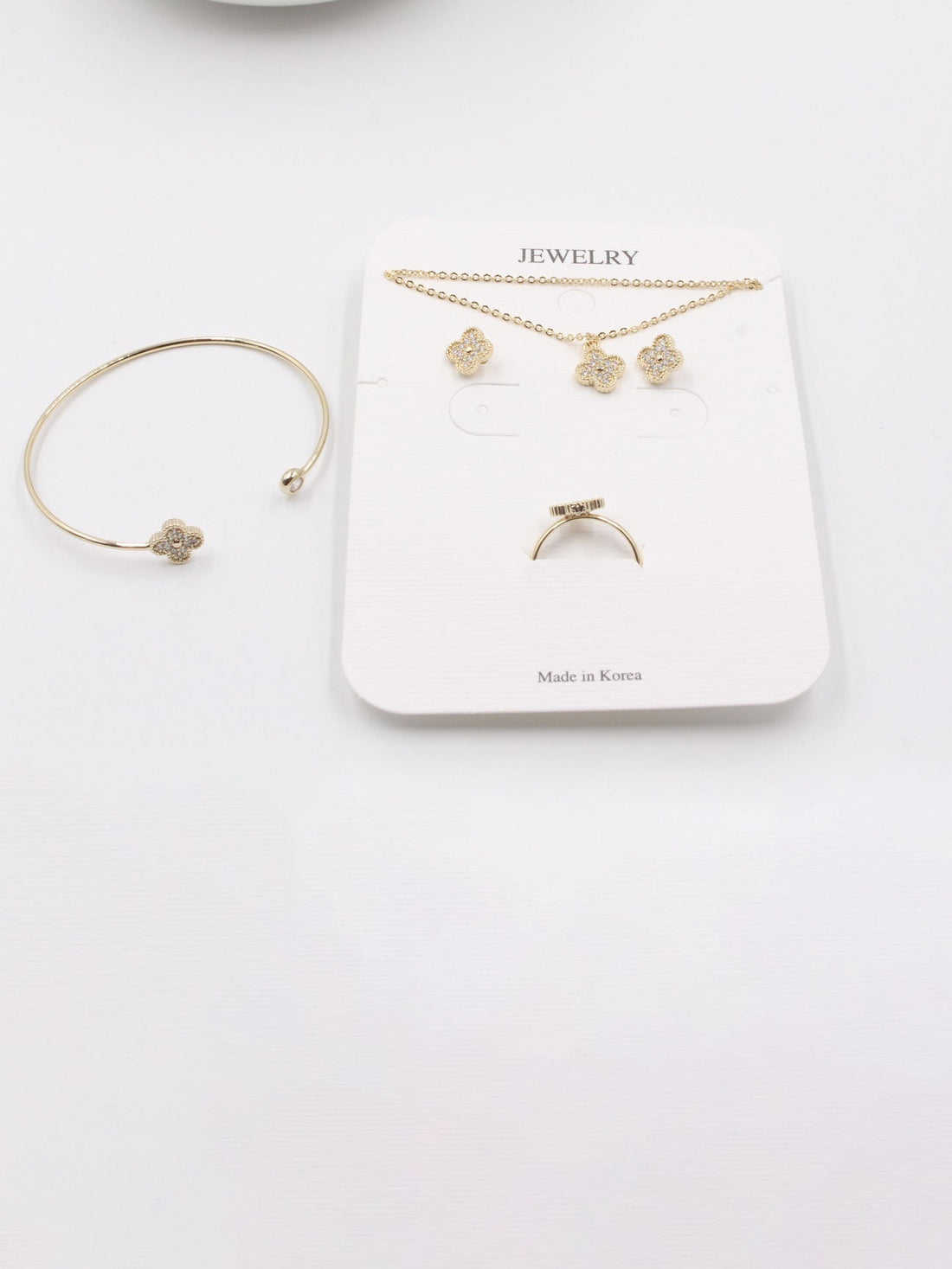 طقم فان كليف بناتي 4 قطع زركون اطقم van cleef