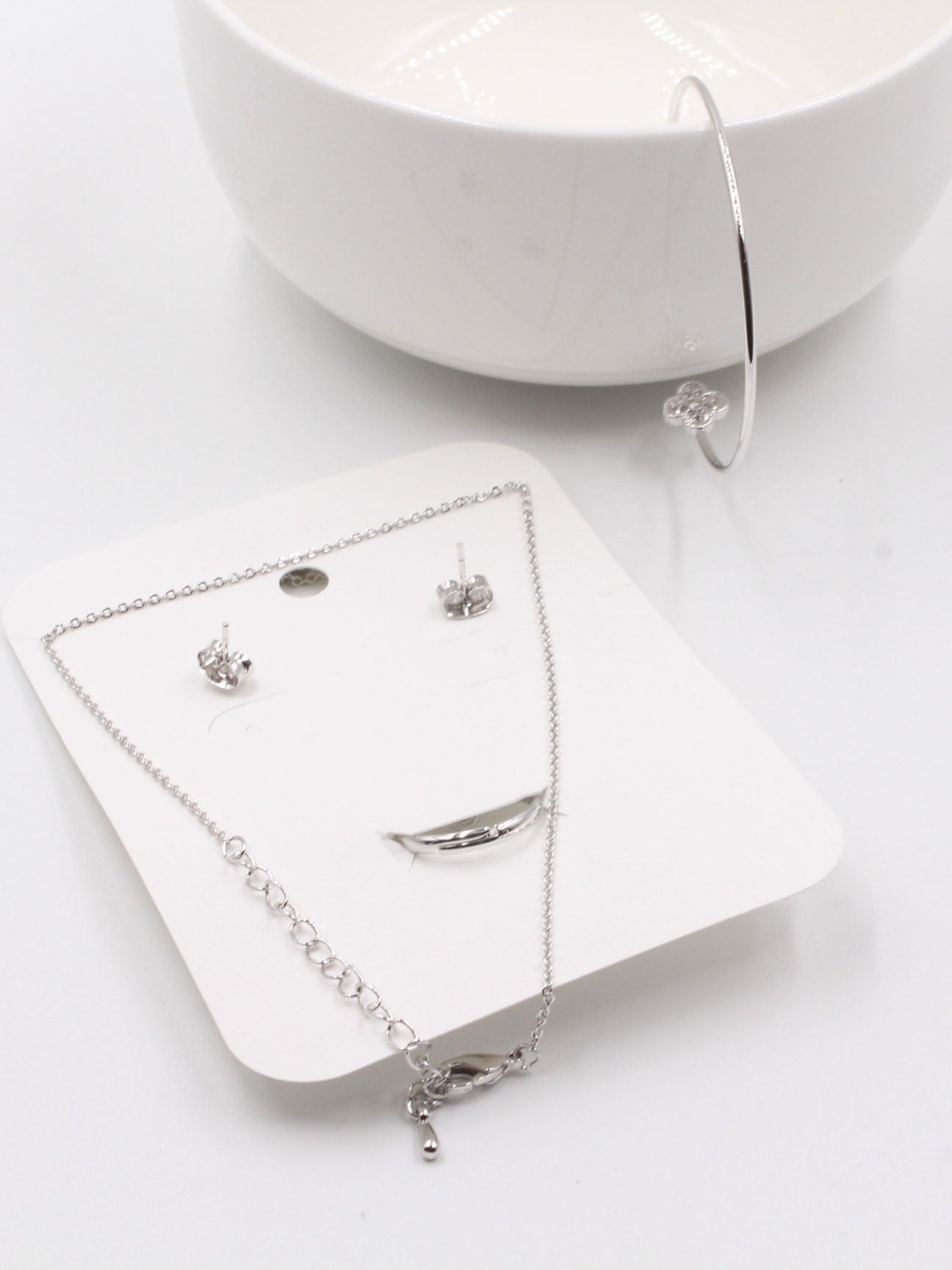 طقم فان كليف بناتي 4 قطع زركون اطقم van cleef