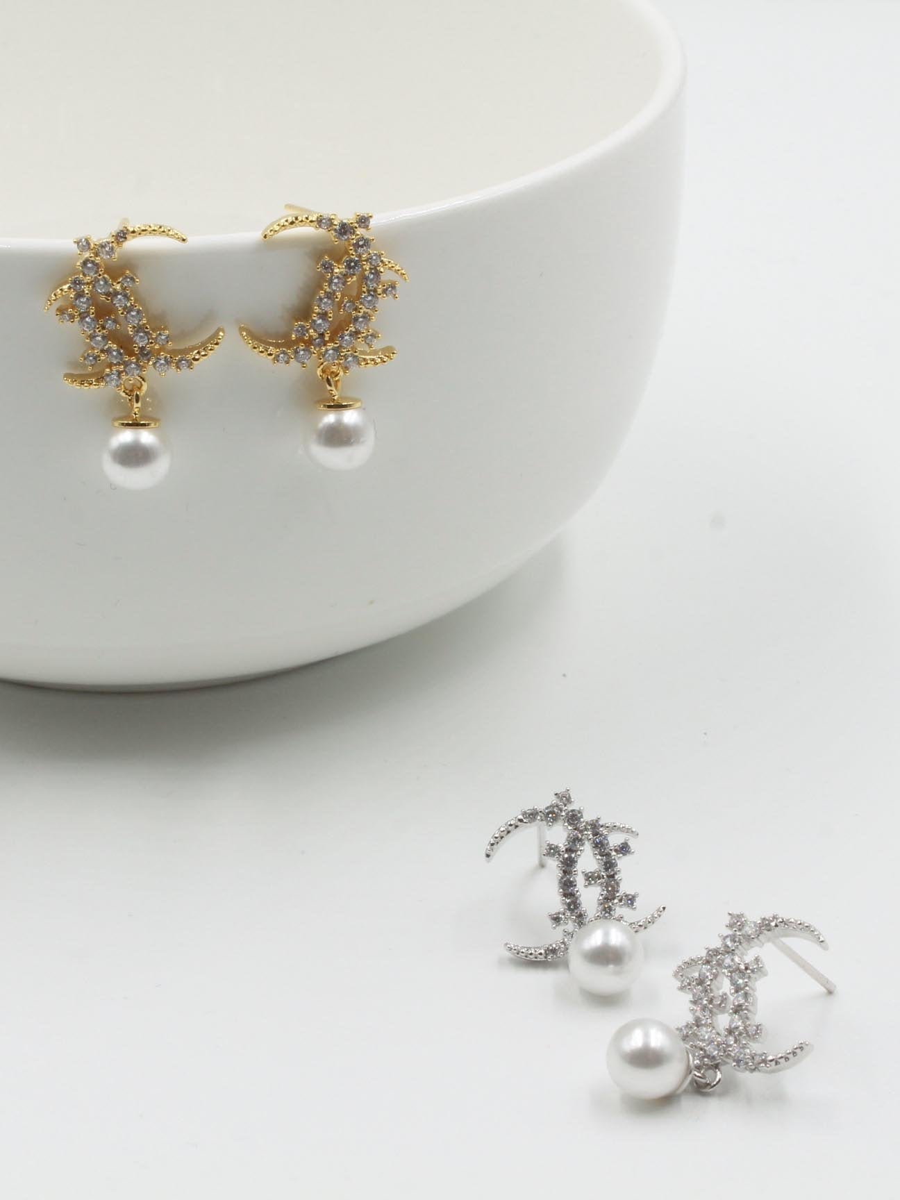 حلق شانيل زركون وذ بيرل حلق chanel