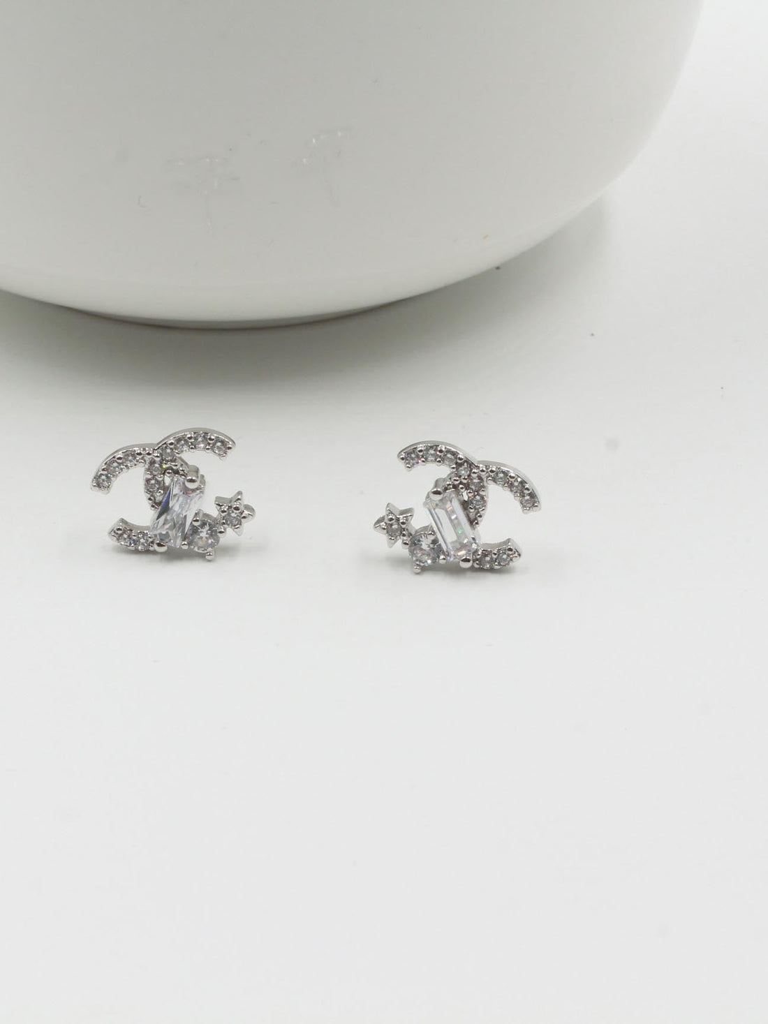 حلق شانيل ناعم زركون حلق chanel فضي