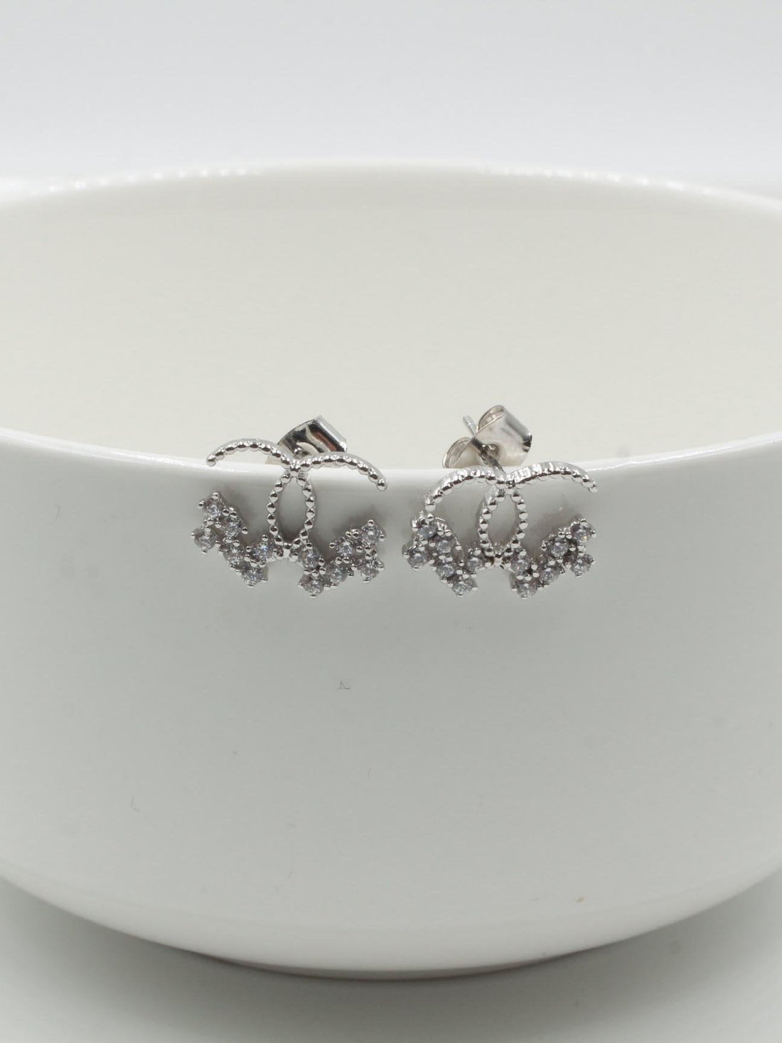 حلق شانيل هاف زركون حلق chanel