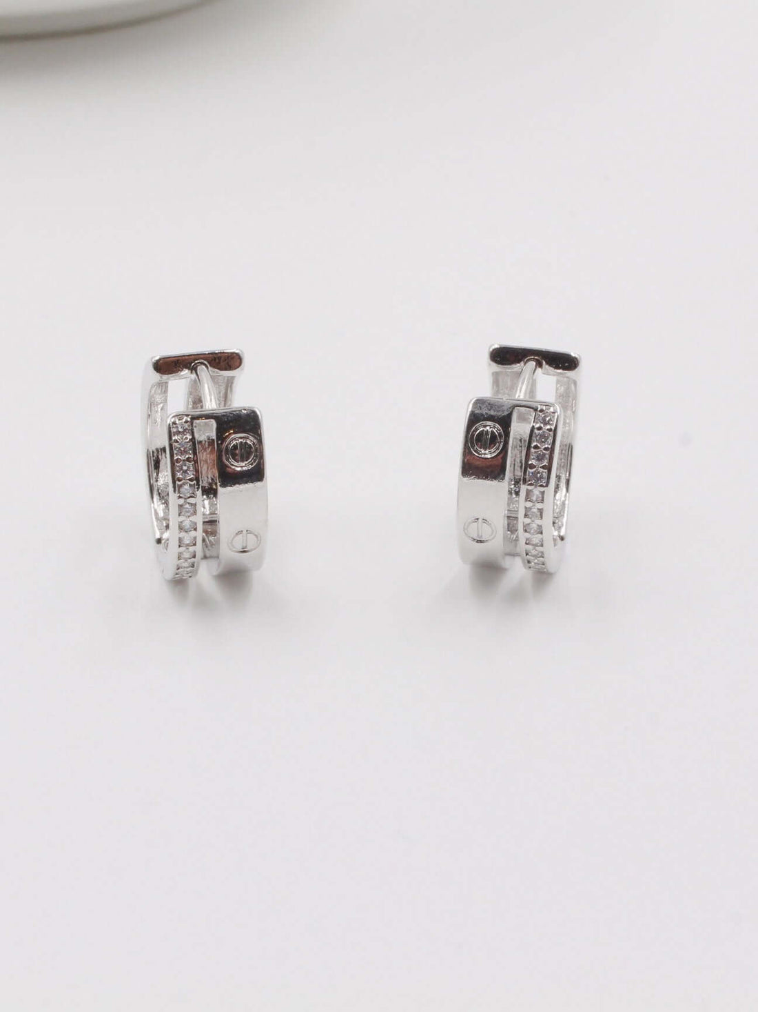 حلق كارتير مدور حلق CARTIER فضي