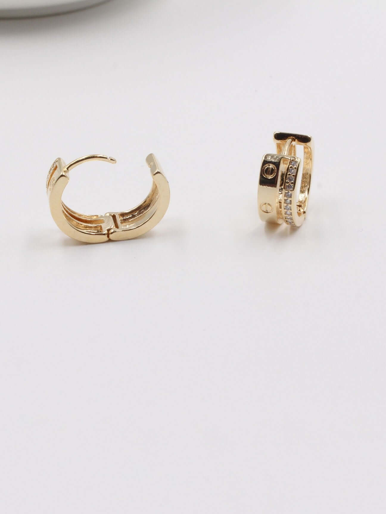 حلق كارتير مدور حلق CARTIER