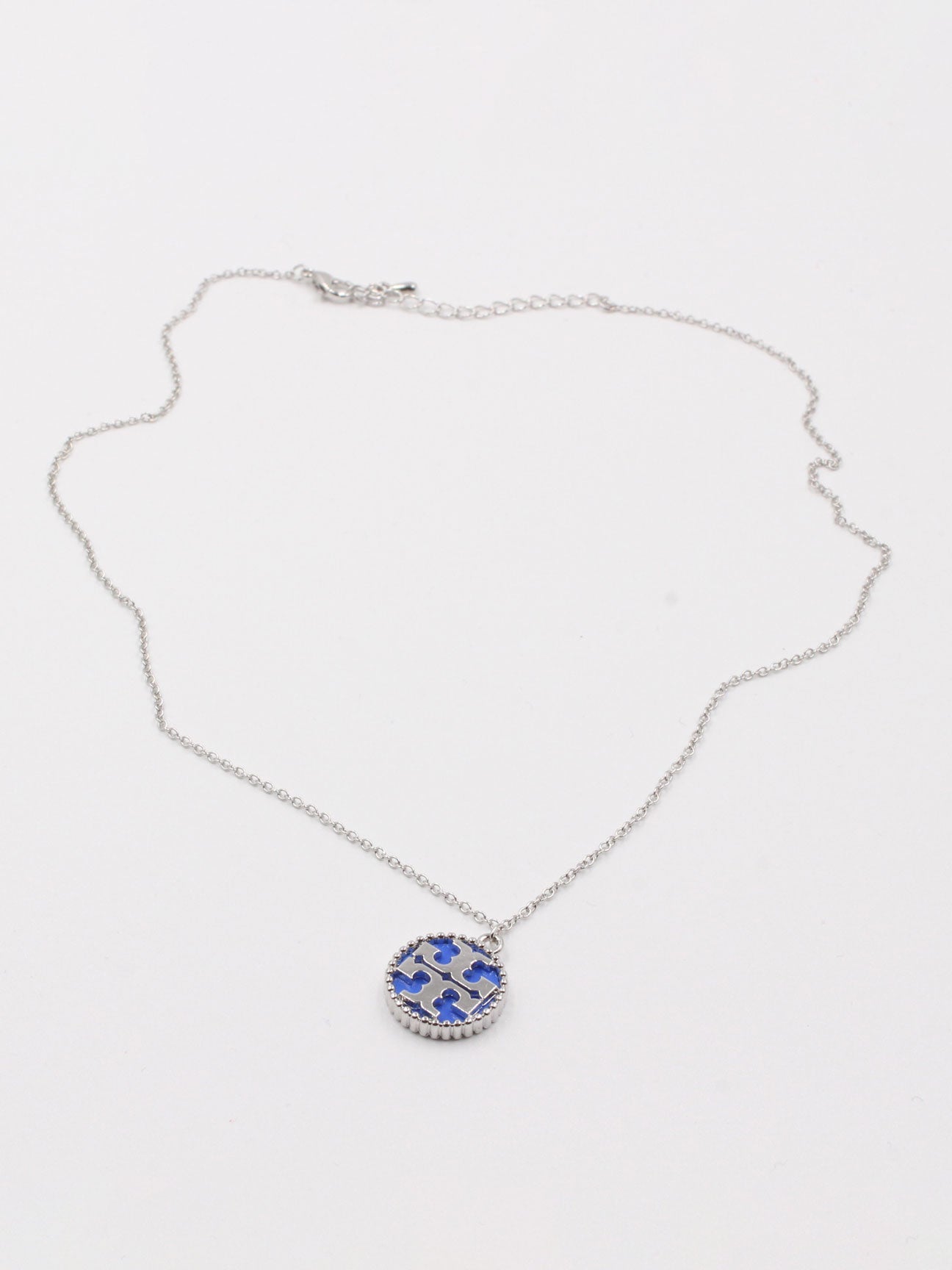 سلسال توري بورش سلسال tory burch ازرق فضي