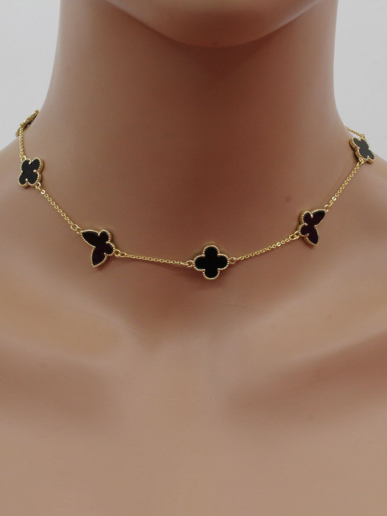 عقد فان كليف فراشة سلسال van cleef