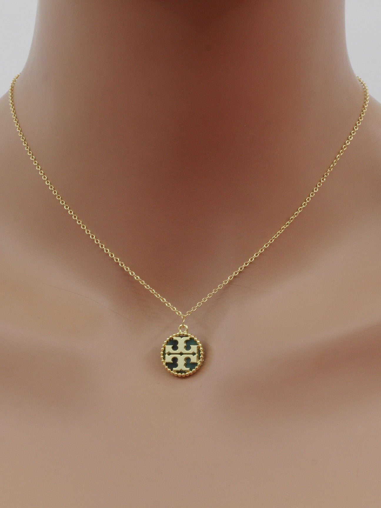 سلسال توري بورش سلسال tory burch