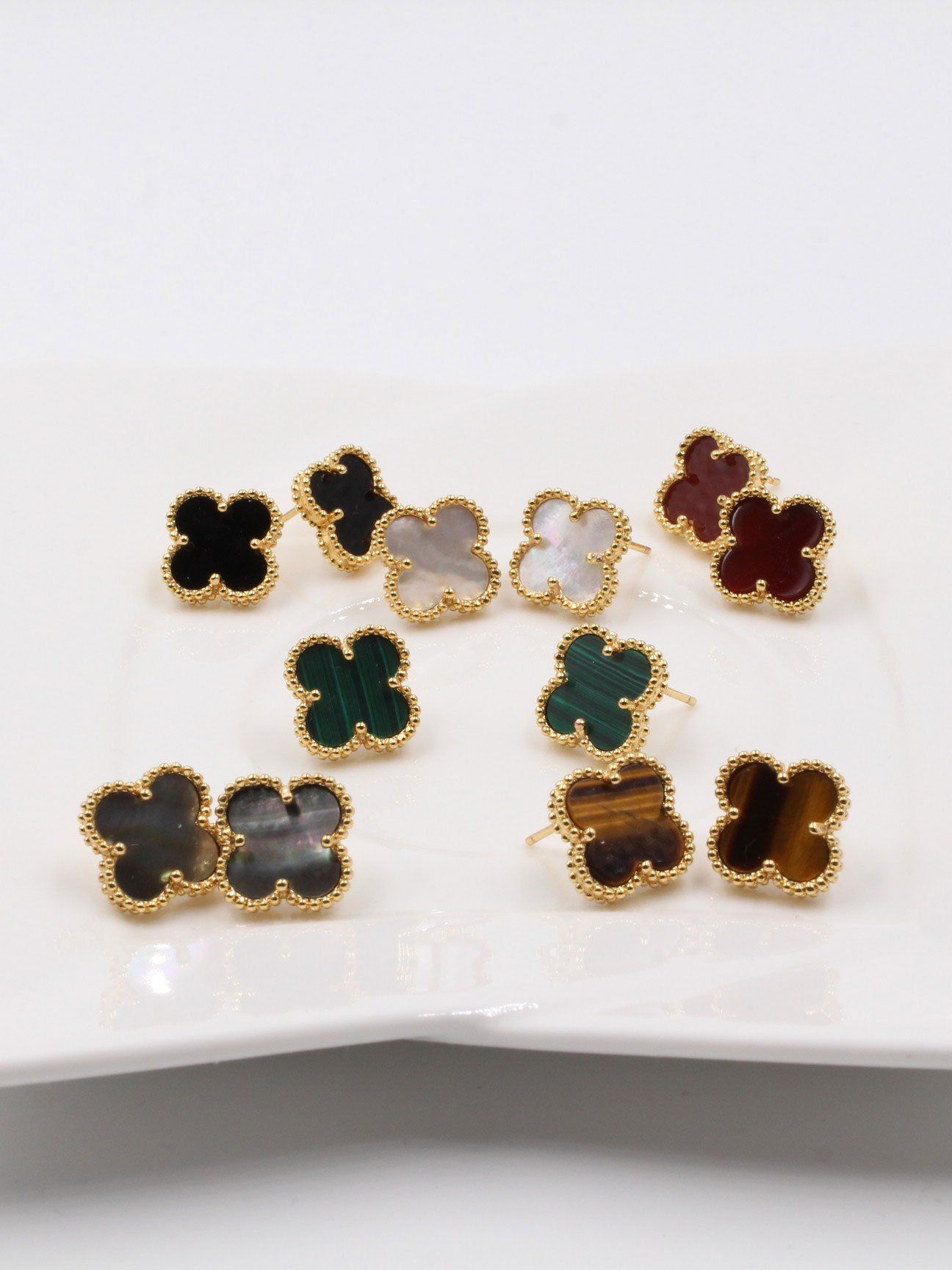 حلق فان كليف حجر طبيعي حلق van cleef