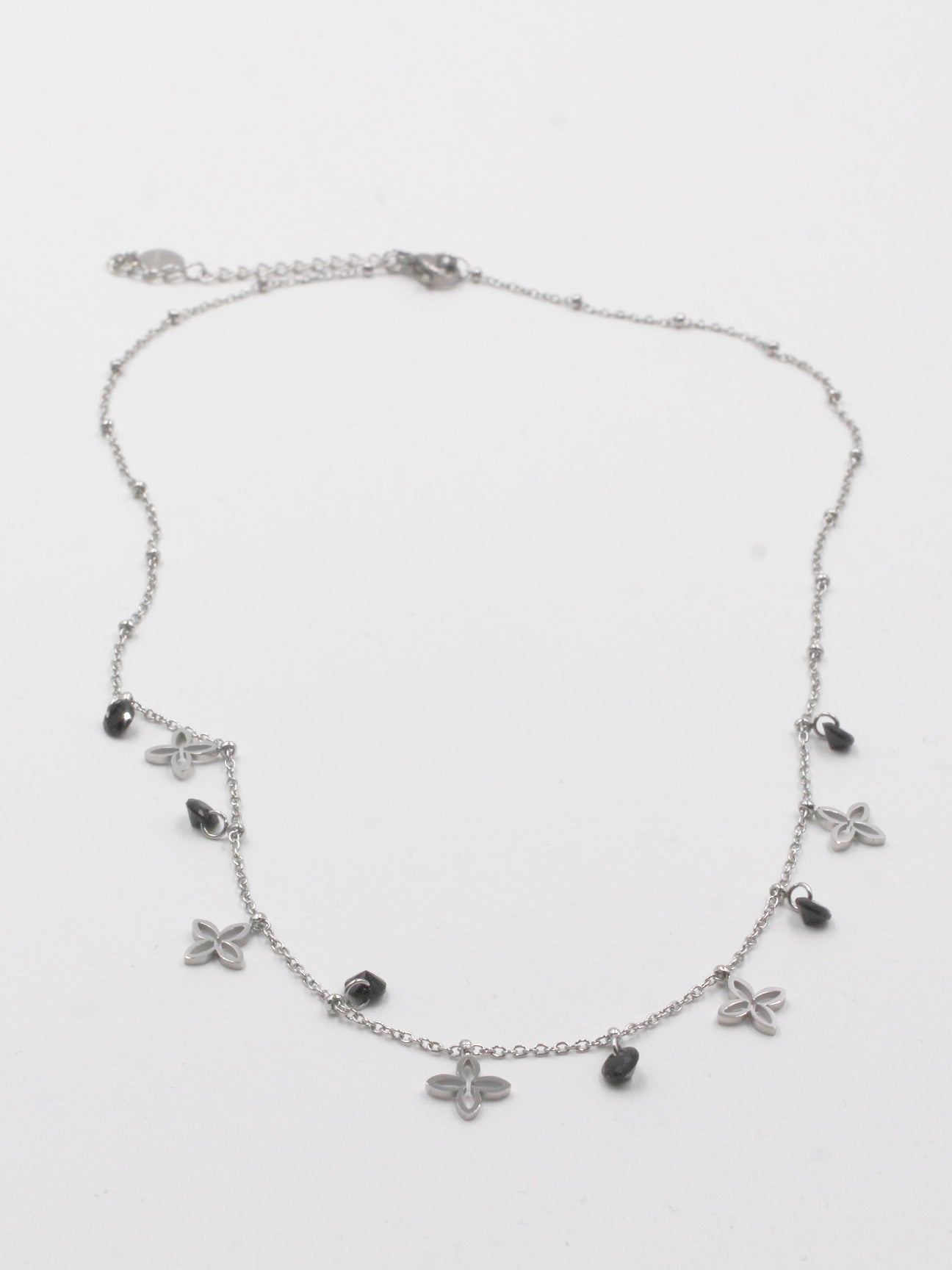 سلسال فان كليف وزركون سلسال van cleef اسود فضي