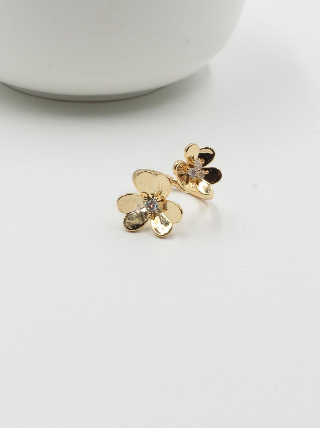 خاتم فان كليف وردتين خواتم van cleef ذهبي