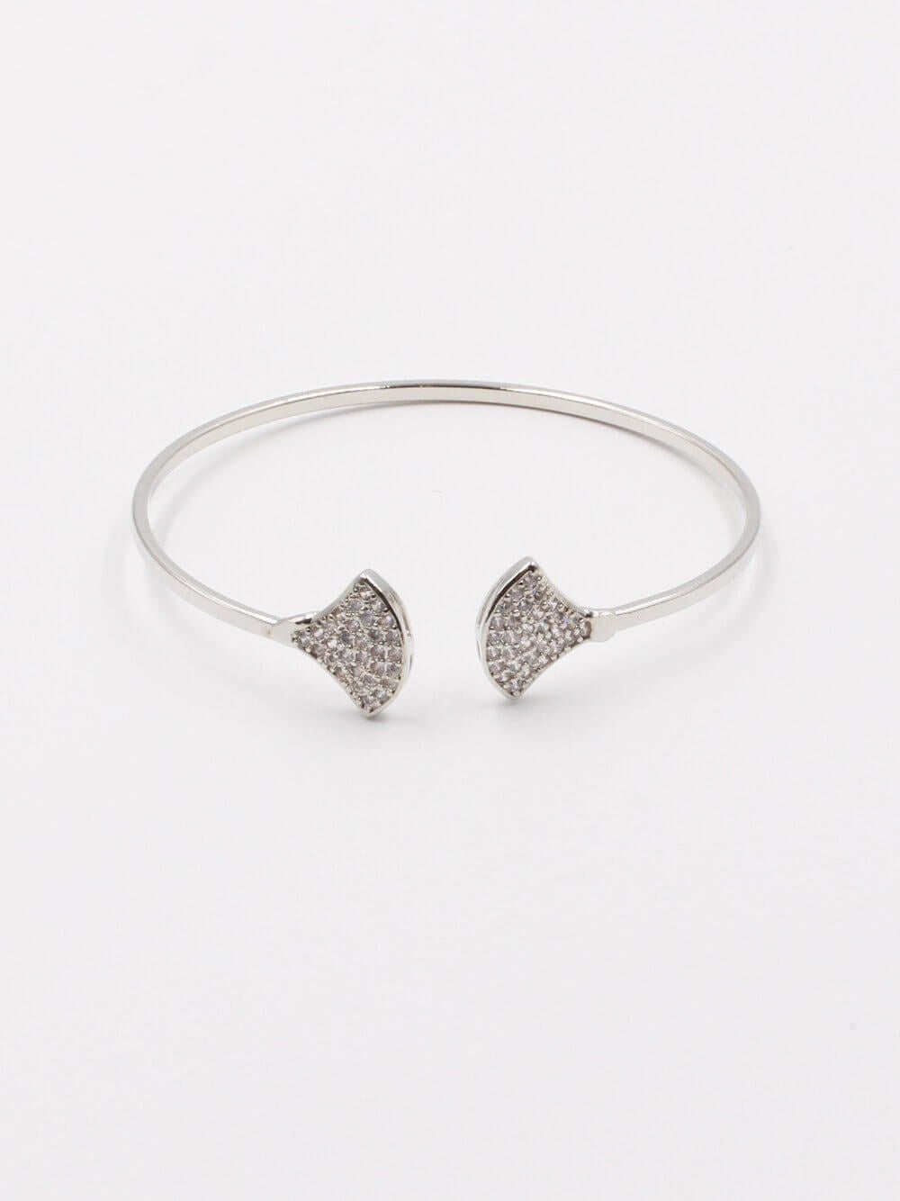 اسوارة بولقري بانقل زركون اسواره متوفر 2 لون فضي