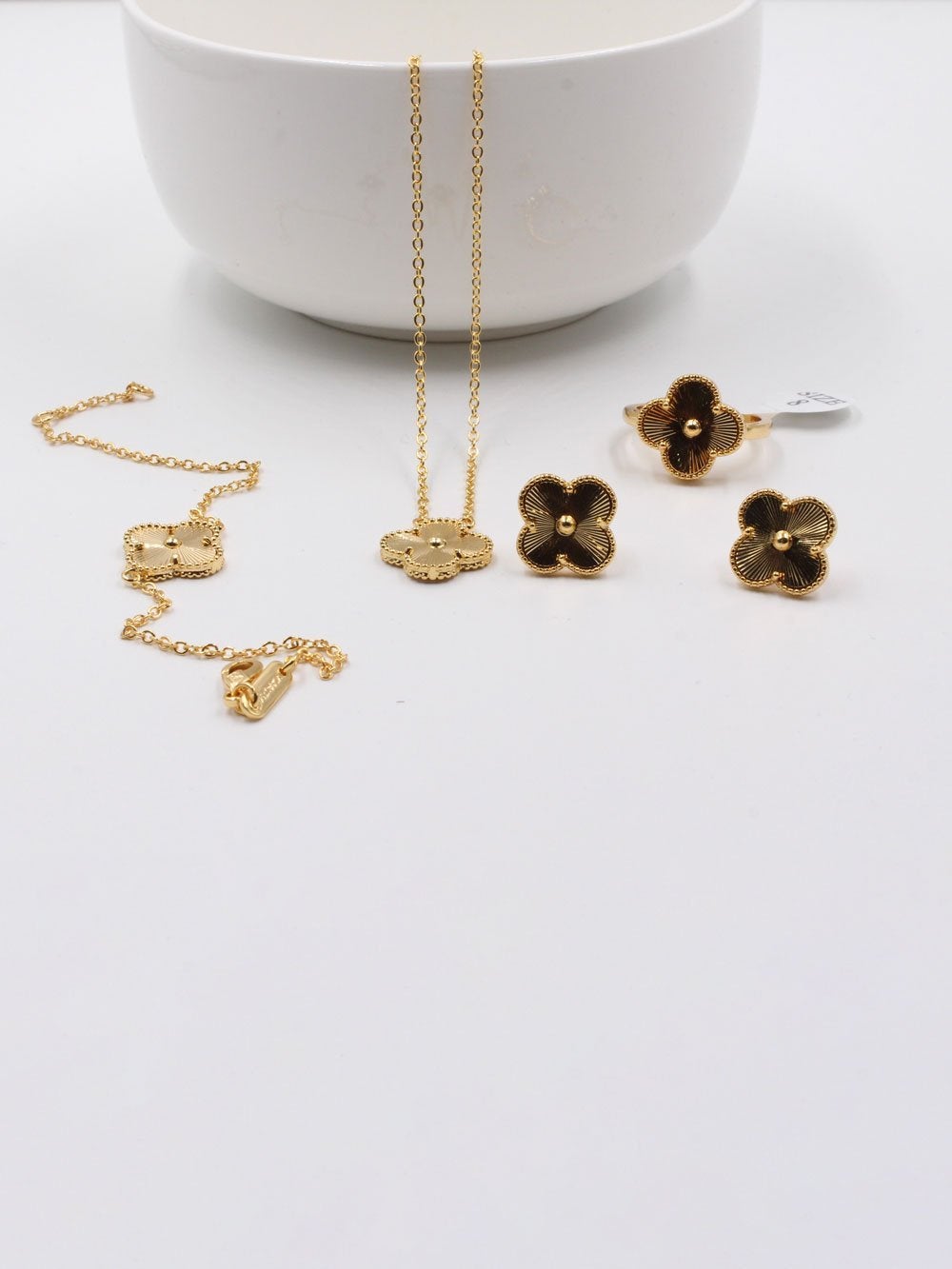 طقم فان كليف قولد ون فلاور اطقم van cleef