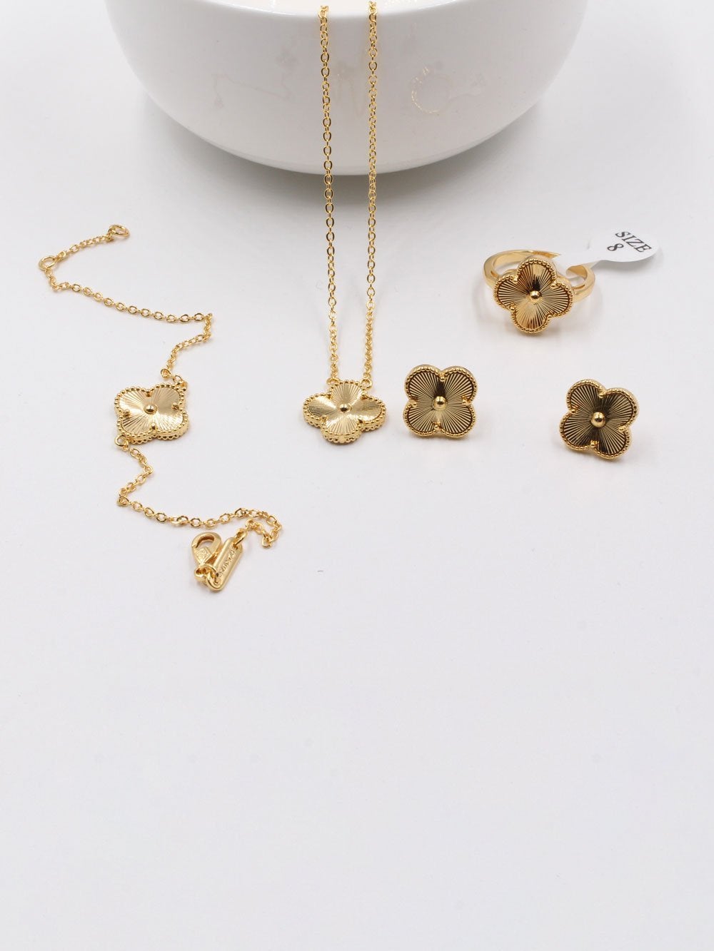 طقم فان كليف قولد ون فلاور اطقم van cleef