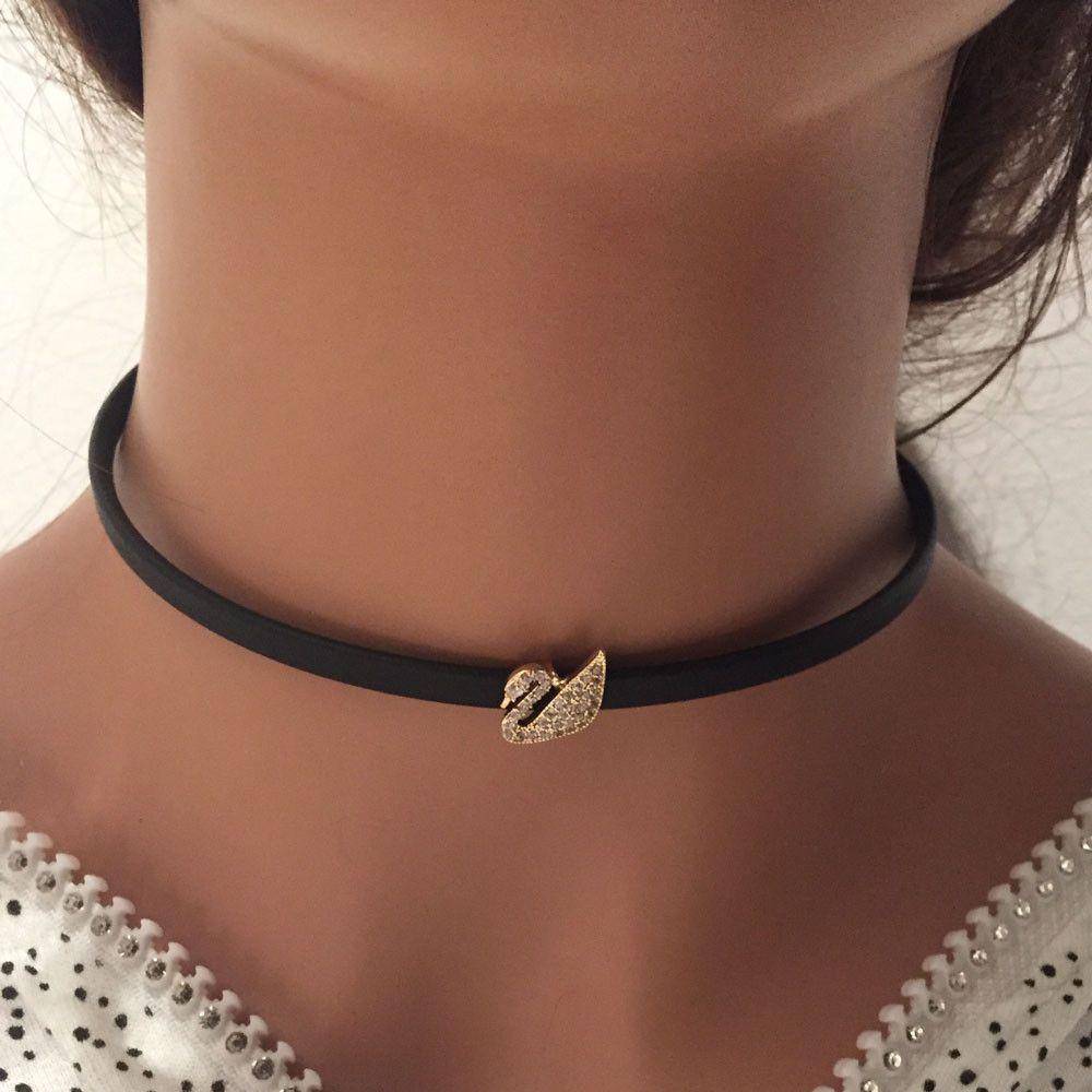 عقد شوكر وزه سوارفسكي سلسال متوفر 2 لون