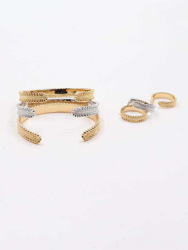 اساور وخواتم فان كليف ميتال اسواره van cleef