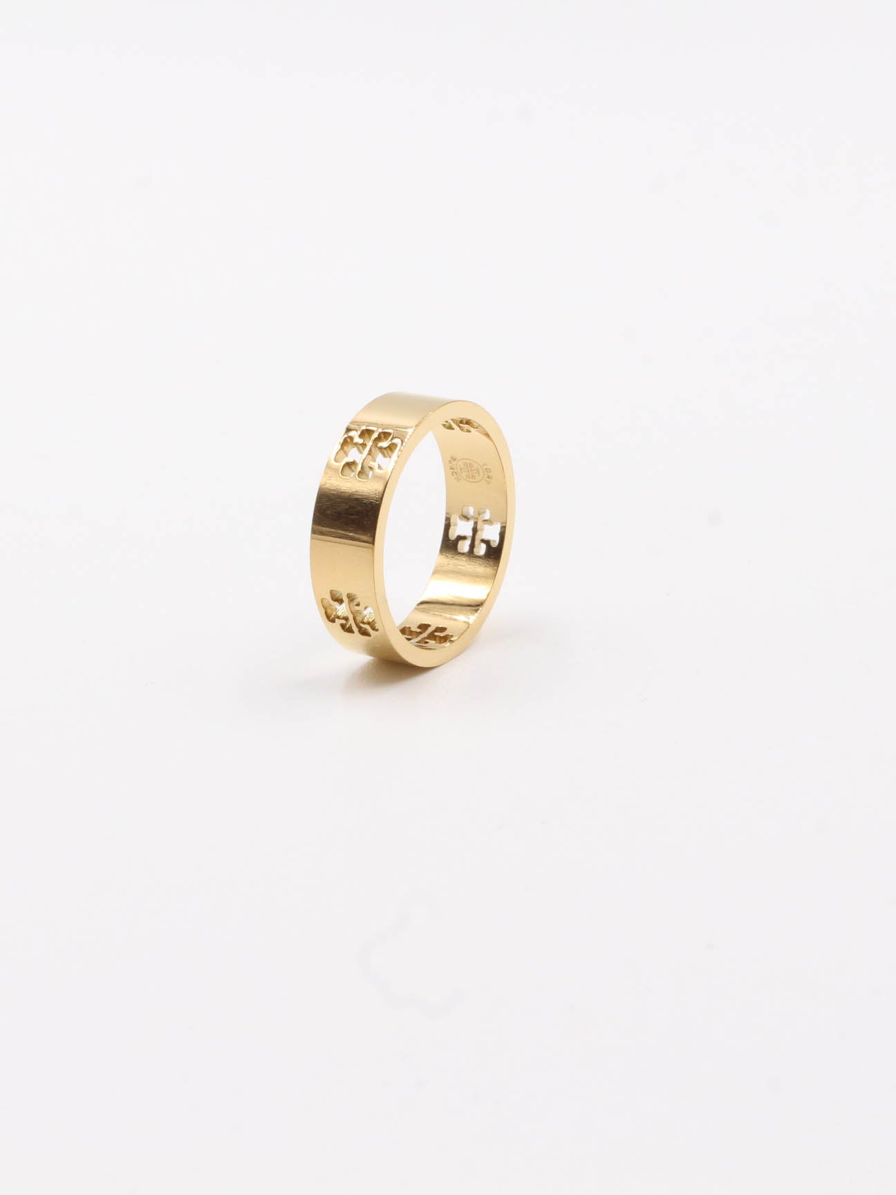 Tory Burch logo ring - خاتم توري بورش بشعار الماركة خواتم tory burch ذهبي 9
