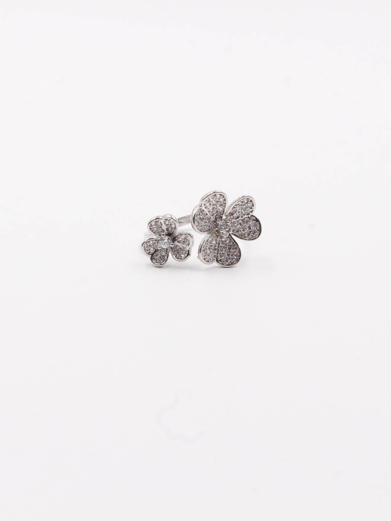 Van Cleef rose ring - خاتم فان كليف وردة خواتم van cleef