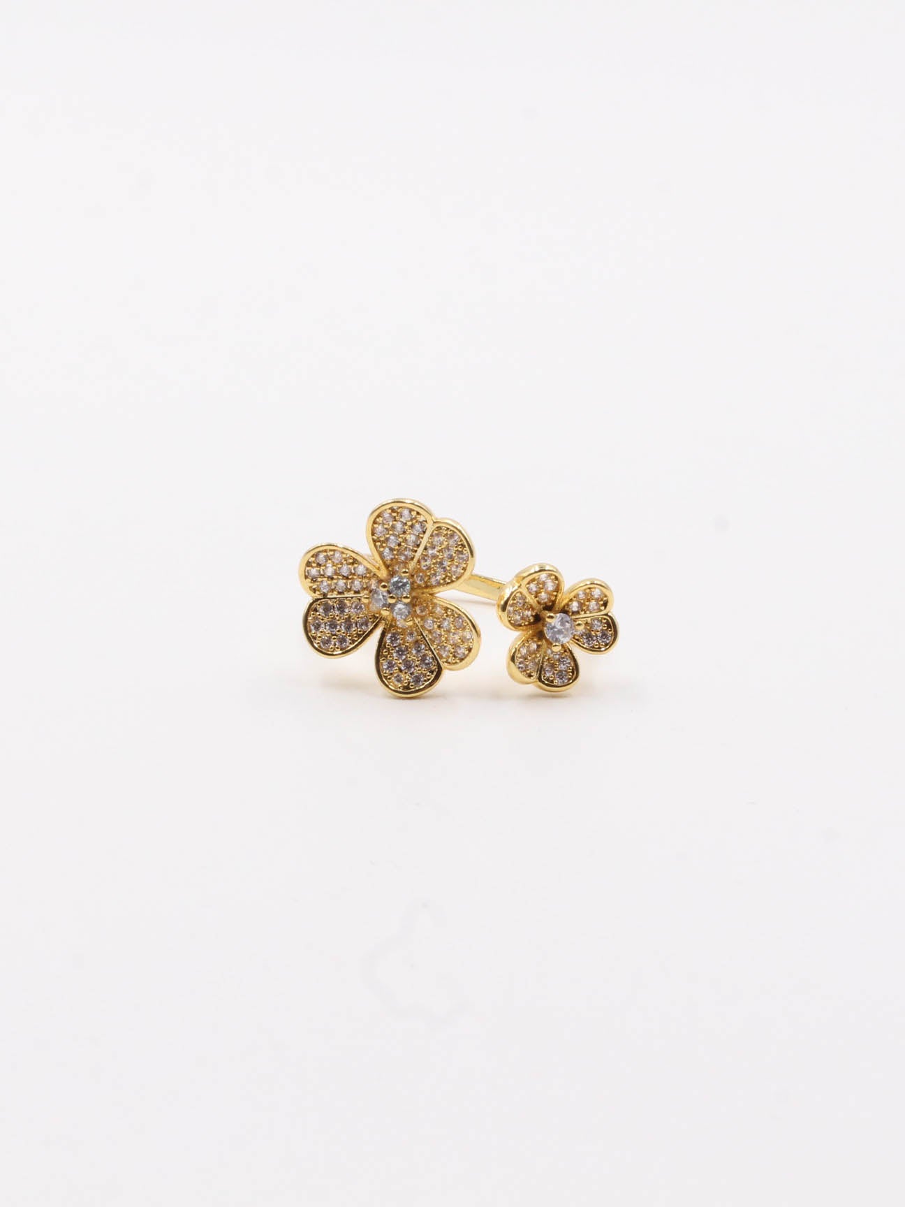 Van Cleef rose ring - خاتم فان كليف وردة خواتم van cleef