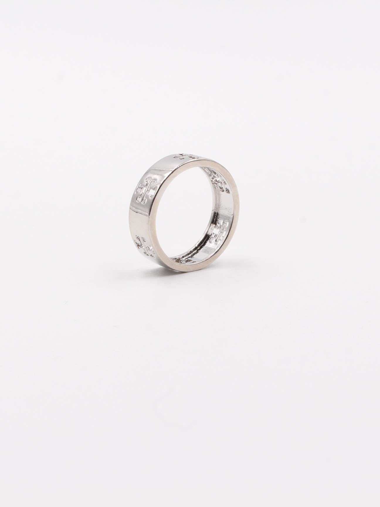 Tory Burch silver and gold ring - خاتم توري بورش فضي و ذهبي خواتم tory burch فضي 8