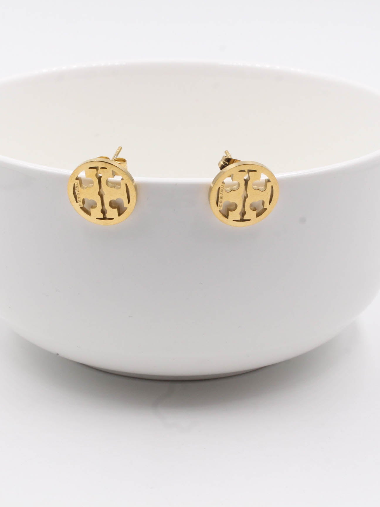 Tory Burch round earring - حلق توري بورش دائري حلق tory burch