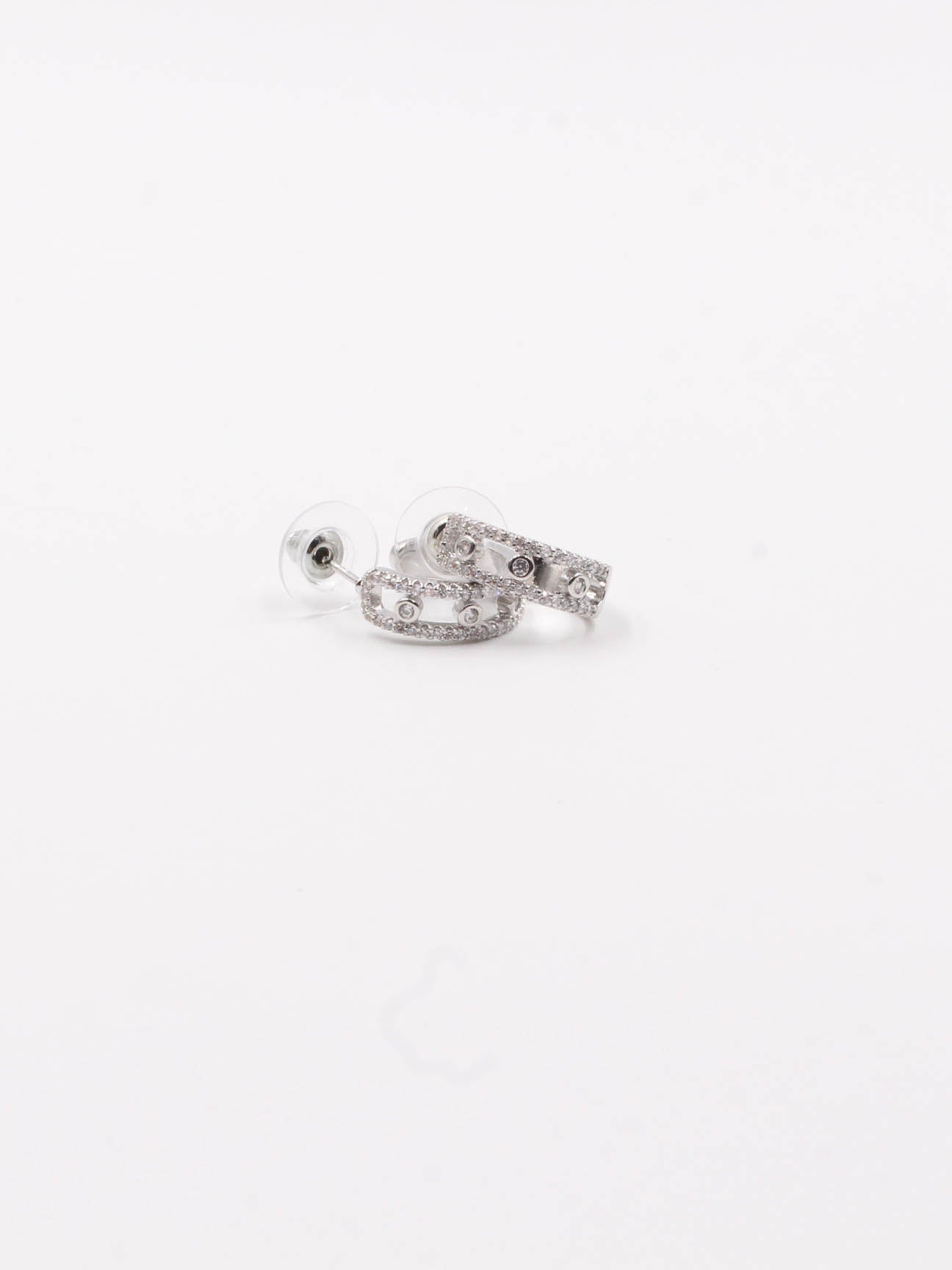 Round Earring - حلق ميسيكا دائري messika