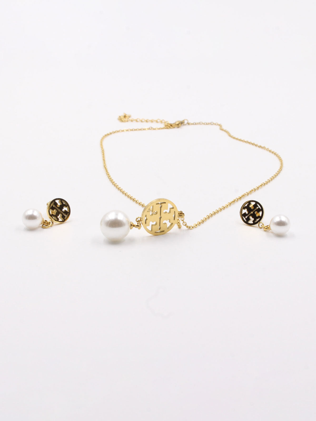طقم توري بورش من السلسال والحلق -Tory Burch Set اطقم tory burch