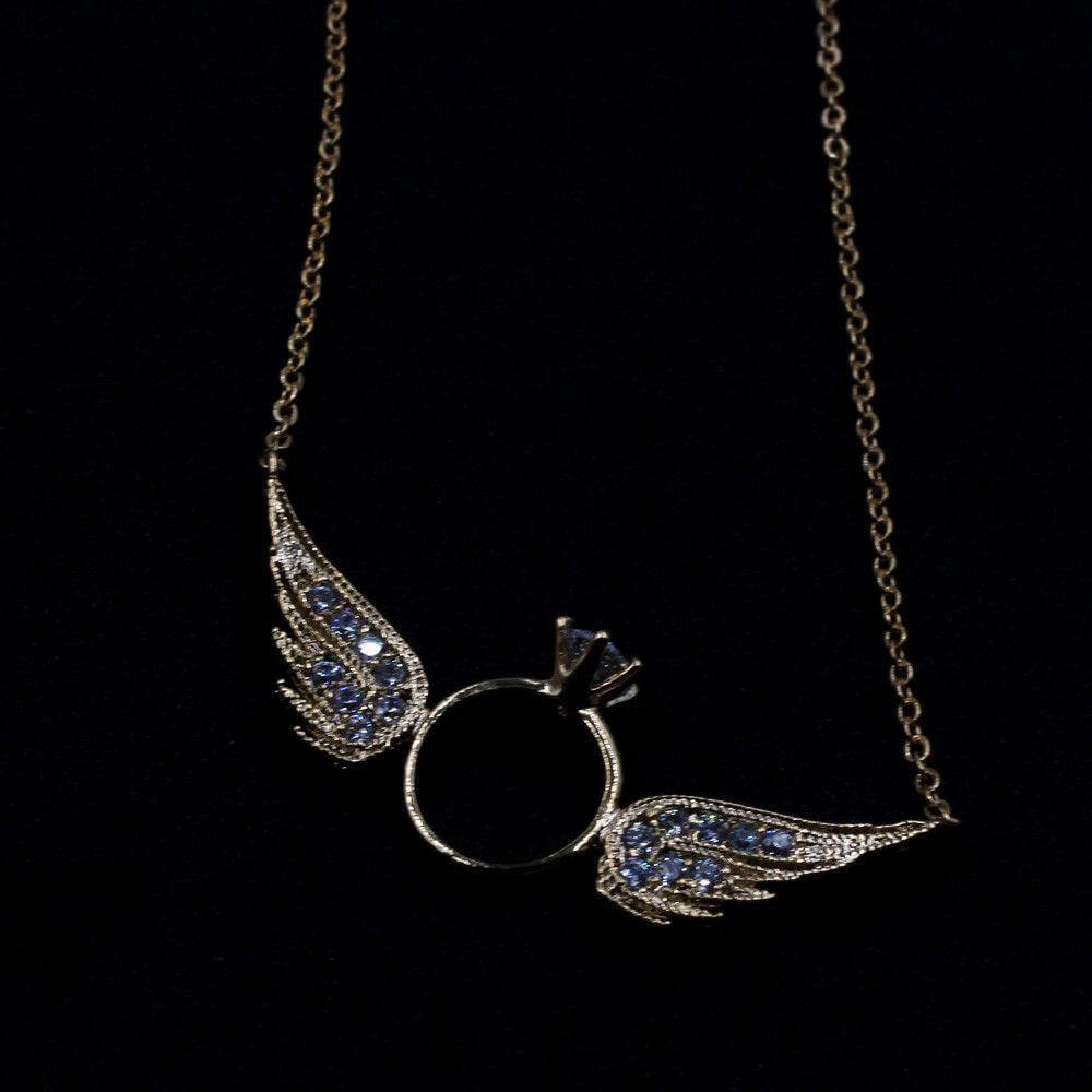 سلسال تيفاني جناح زركون سلسال tiffany ذهبي