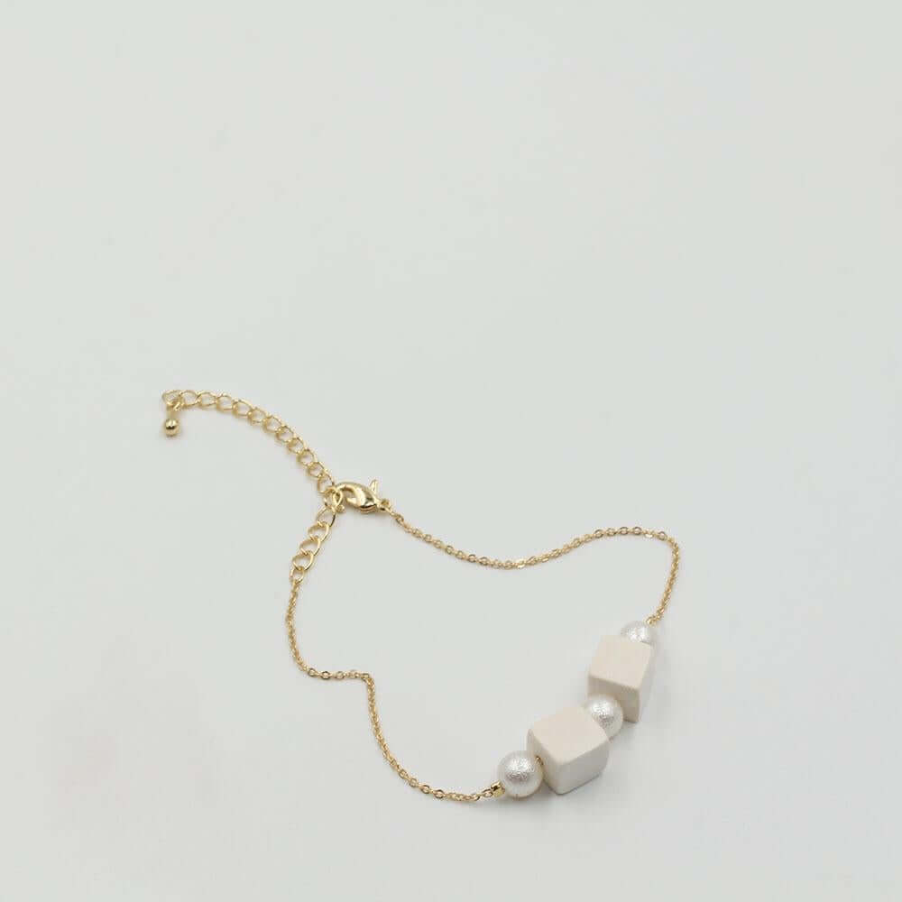 اسواره سكوب خشبيه بالولو اسواره متوفر 6 لون ابيض