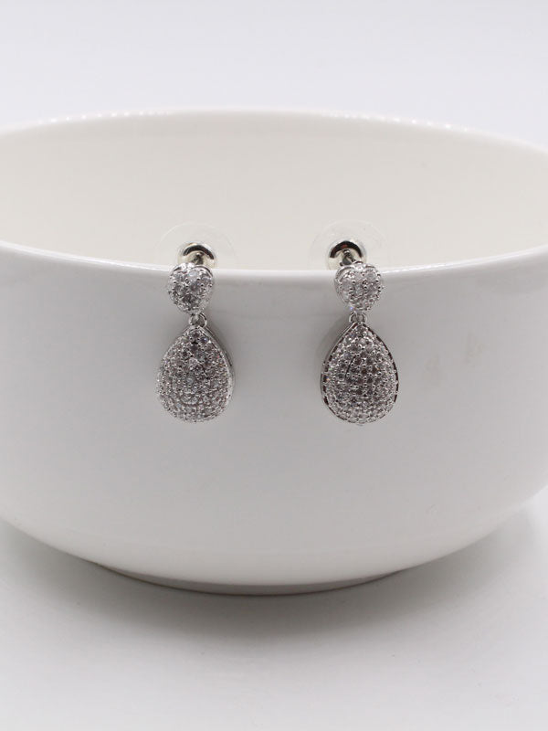 حلق دمعتين زركون صغير حلق متوفر 1 لون ذهبي