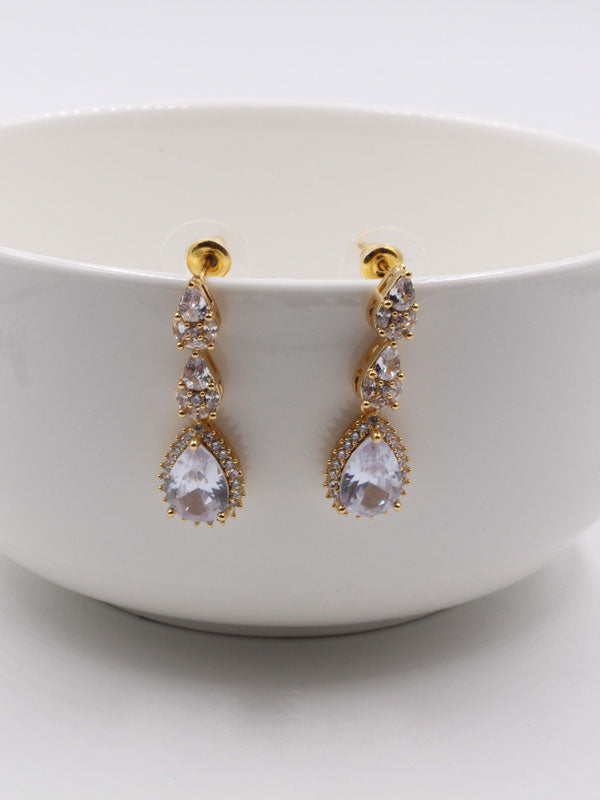 حلق سهره زركون شكل دمعات حلق متوفر 1 لون ذهبي