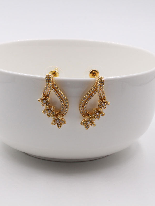 حلق سهره مرصع زركون حلق متوفر 1 لون ذهبي