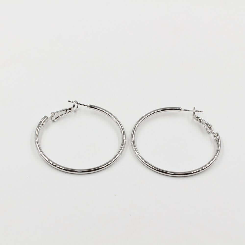 حلق مدور ميتال صغير حلق متوفر 2 لون فضي