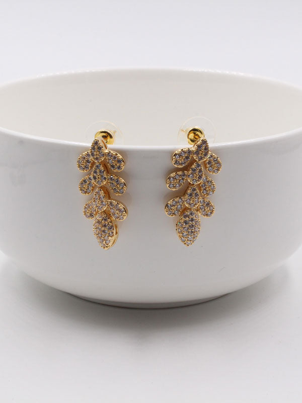 حلق زركون سهره تري حلق متوفر 1 لون ذهبي