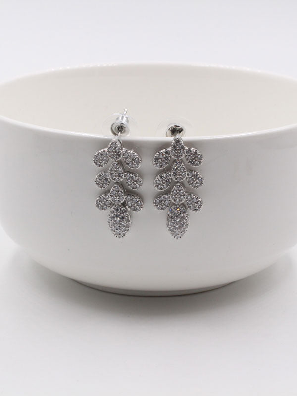 حلق زركون سهره تري حلق متوفر 1 لون فضي