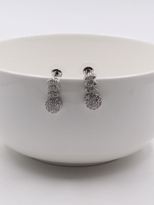 حلق زركون سهره ناعم حلق متوفر 1 لون فضي