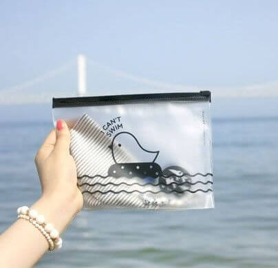 حقيبه حجم وسط لحفظ الاغراض منظم اكسسوارات متوفر 1 لون ابيض