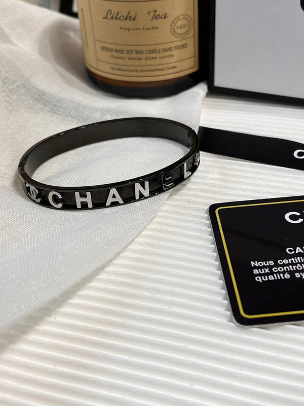 اسوارة شانيل بلاك ادشن لوقو اسواره chanel