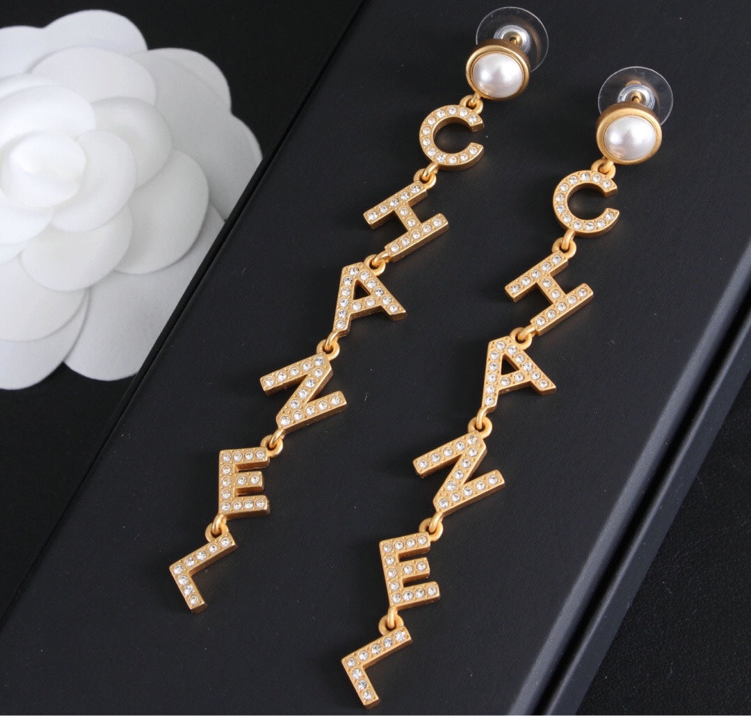 حلق شانيل طويل كريستال بيرل حلق chanel ذهبي