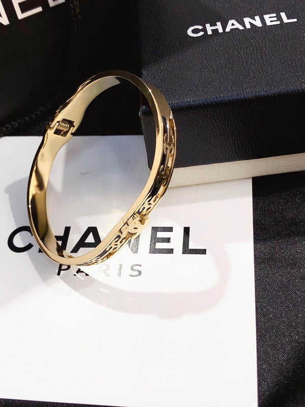 اسوارة شانيل ملتي لوقو اسواره chanel
