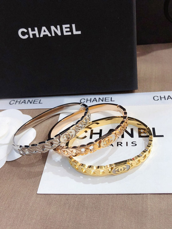 اسوارة شانيل شيل لوقو اسواره chanel